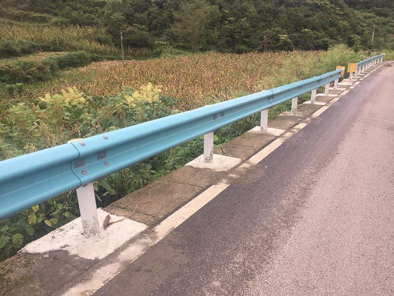 陜西雙波護欄板