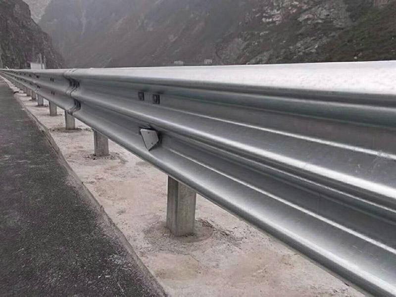 永州三波護欄板